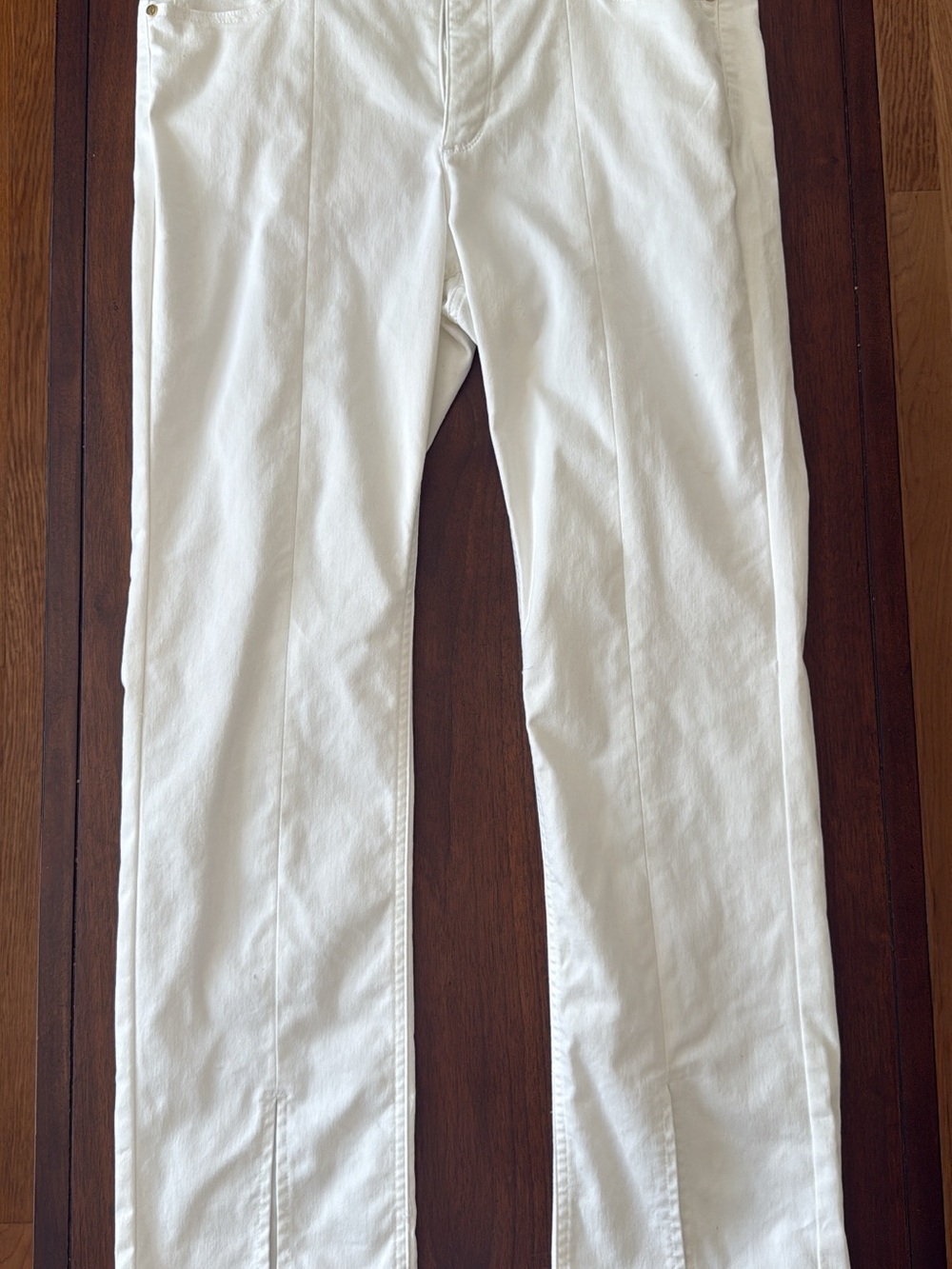 Ladies Jones New York White Denim- Lexington Straight Cut